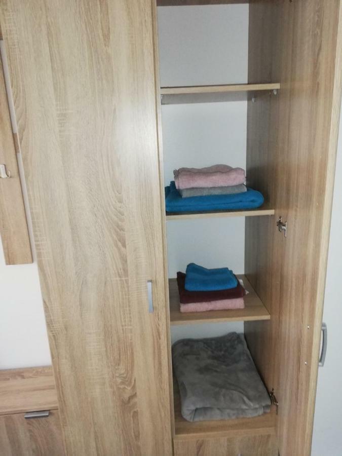 Rooms Jelena Zrenjanin Exterior foto