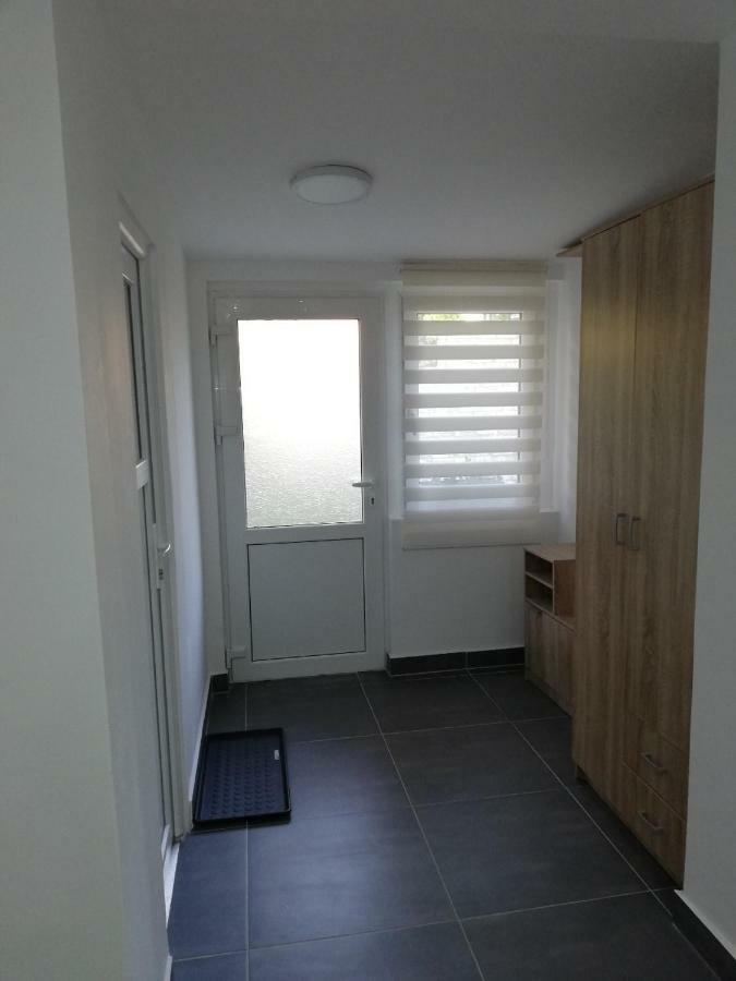 Rooms Jelena Zrenjanin Exterior foto